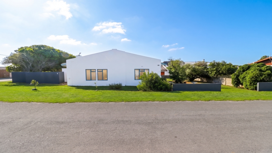 4 Bedroom Property for Sale in Arniston Western Cape